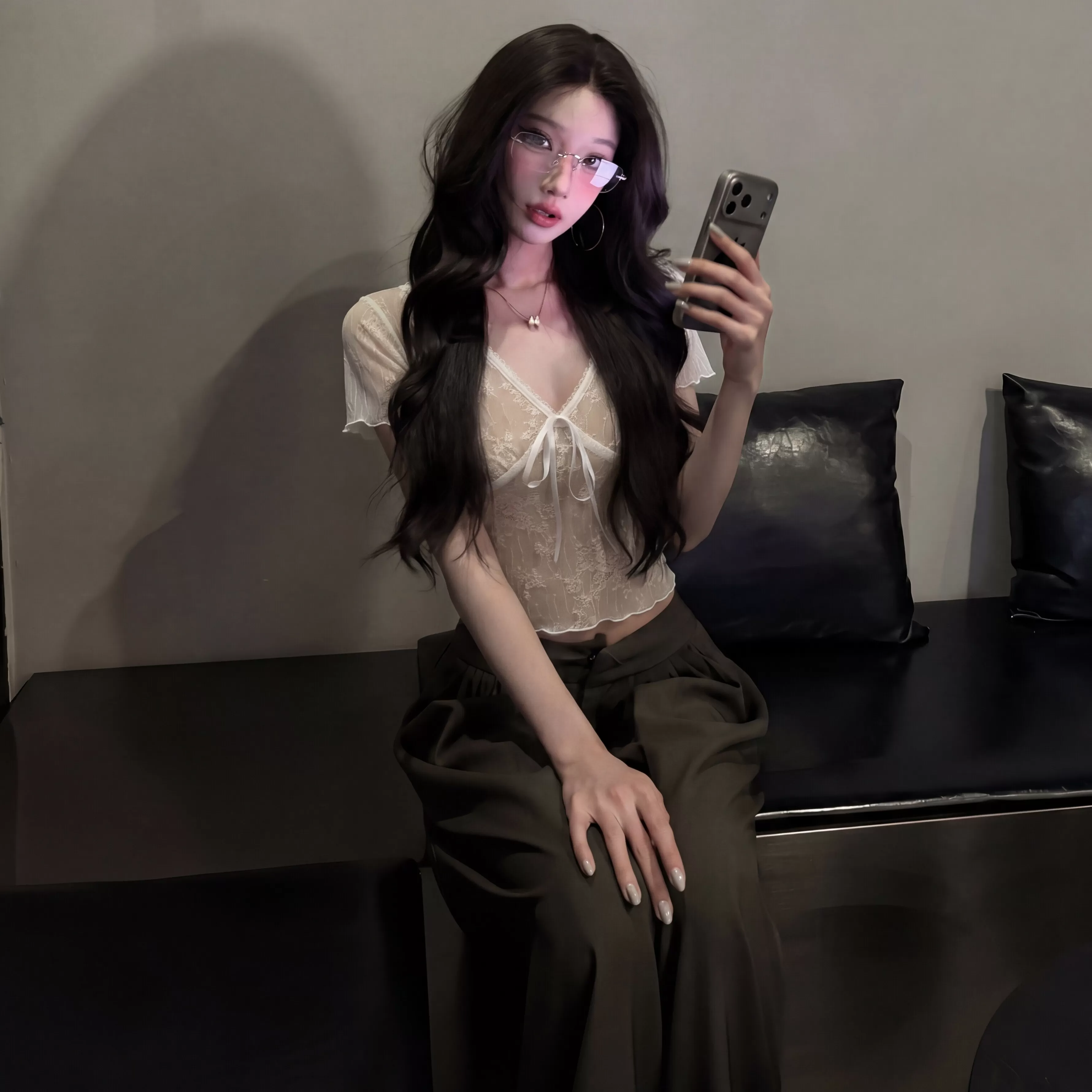 【所有女生的衣橱直播间】【争气主推】AWMUMU蕾丝上衣/咖休闲裤