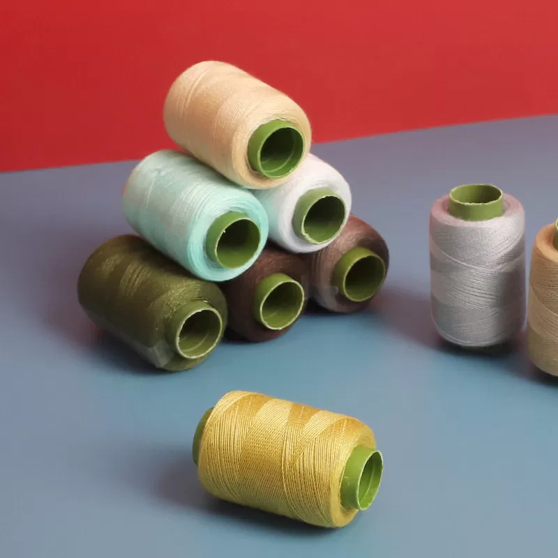 家用缝衣线白线涤纶线手工缝衣服彩色针线缝纫线黑手鞠球用绣线