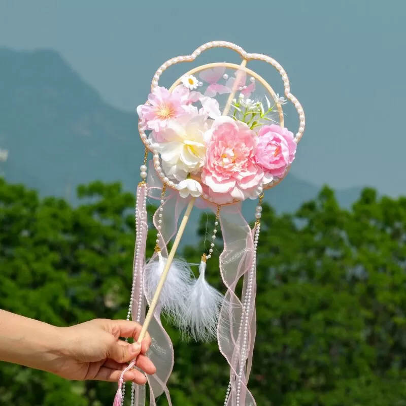 新品女童古风蝴蝶羽毛仙气扇子舞蹈汉服走秀拍摄长柄古典儿童团扇