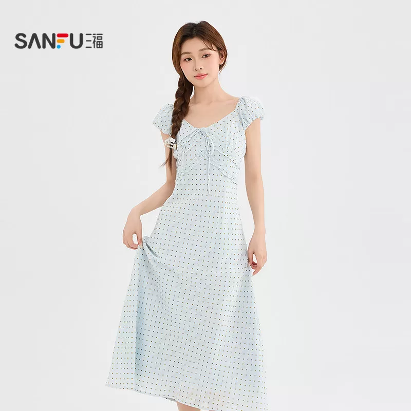 三福连衣裙2026夏季绑带装饰V领木耳花边收腰长裙女装527172