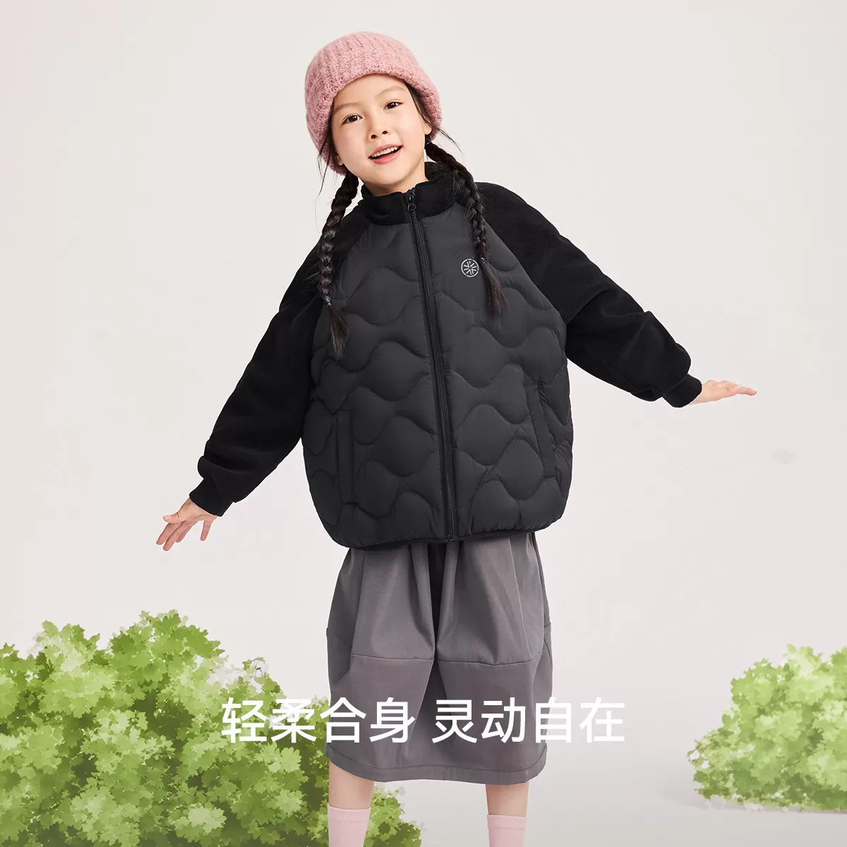 雪中飞2026秋季新款男女童装连帽经典版型羽绒服纯色简约百搭舒适