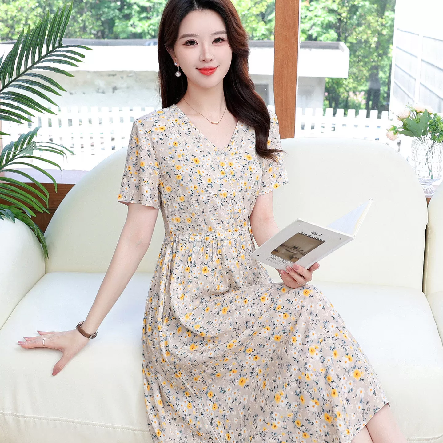 2026新款夏季高端棉绸连衣裙女外穿气质收腰碎花中长绵绸大摆裙子