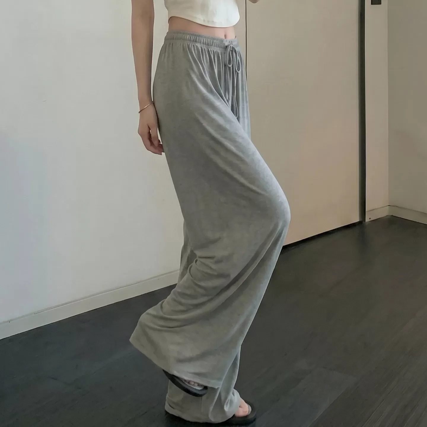 薄款灰色冰丝莫代尔休闲遛弯裤小个子夏季垂感高腰宽松阔腿裤女