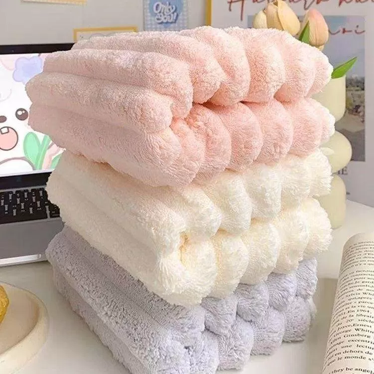 毛巾吸水珊瑚绒速干成人洗脸不易洗澡面巾学生宿舍糖果色柔软a