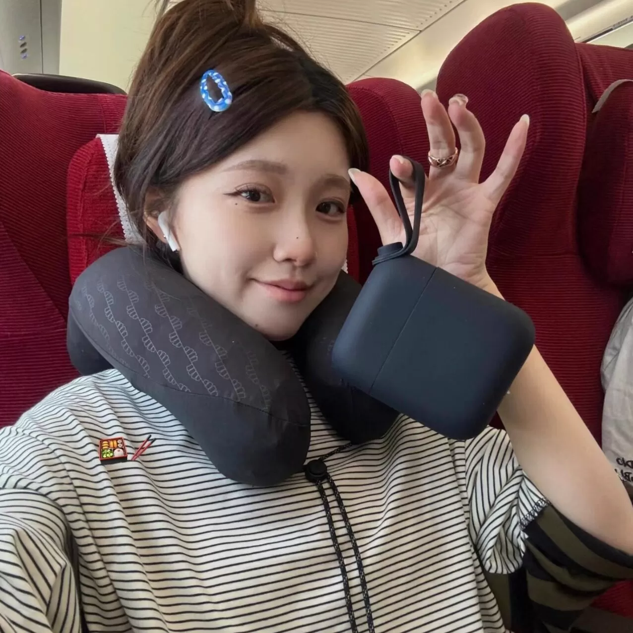 蕉下口袋随行枕充气枕头便携旅行高铁飞机护颈枕按压式充气u型枕