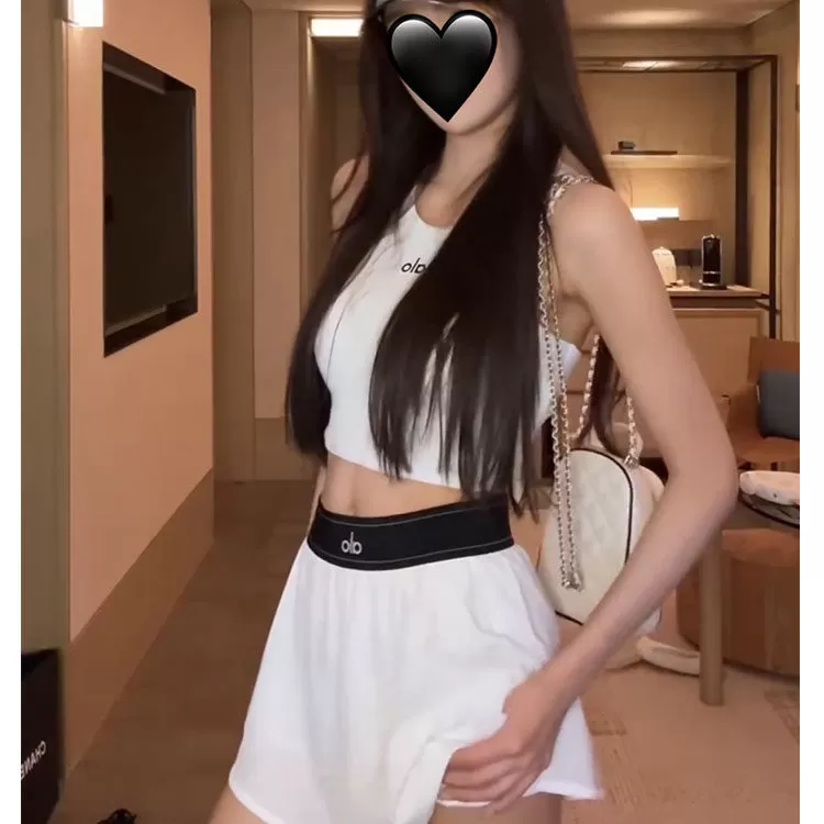 温婉同款元气少女瑜伽运动高腰显瘦松紧腰网球吊带半身裙休闲套装