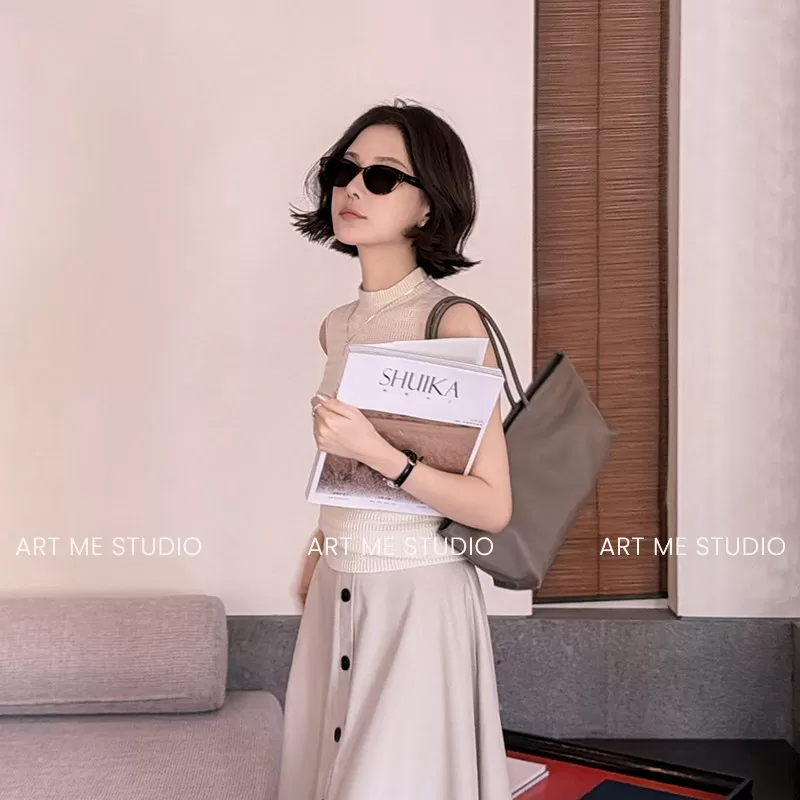 ARTME瓜瓜天鹅颈莱赛尔山羊绒细织高密坑条修身三色上衣w26079