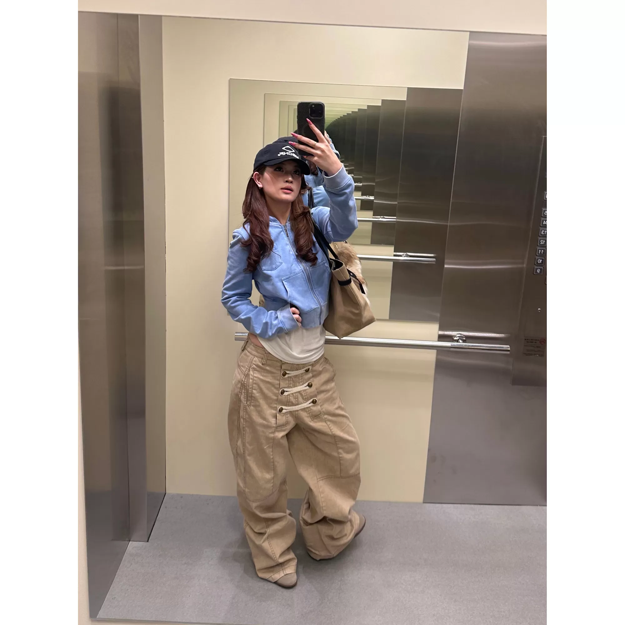 FFR 美式复古做旧粉色袋鼠兜连帽短卫衣女早秋百搭显瘦开衫外套