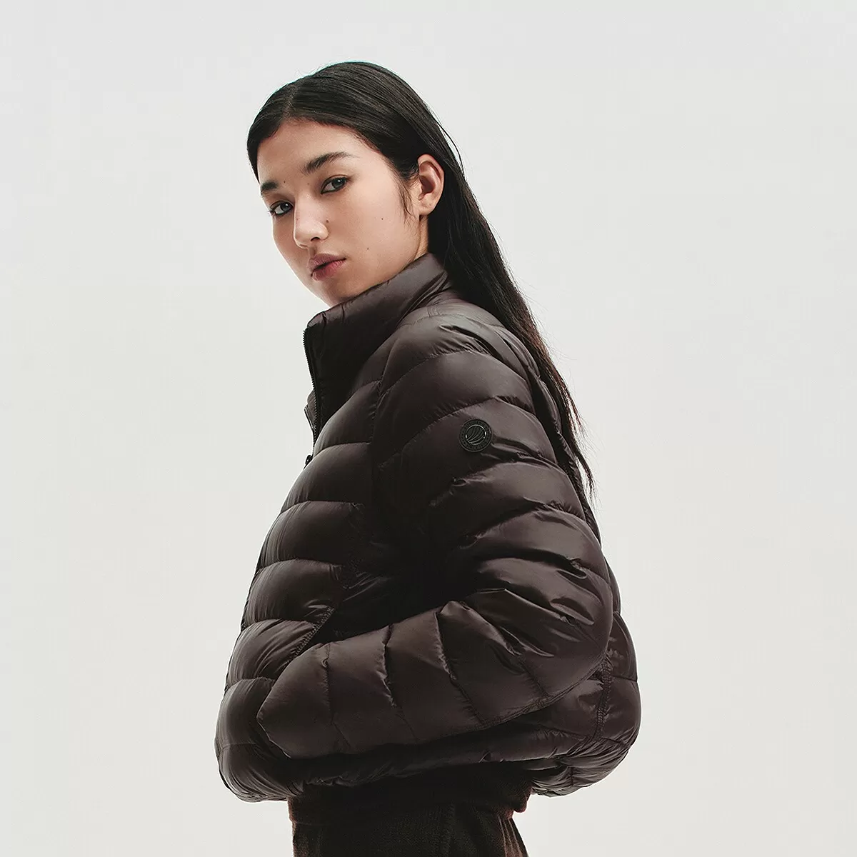 【鹅绒小龟背】波司登2026新款女短款90绒排骨羽绒服薄款保暖时尚