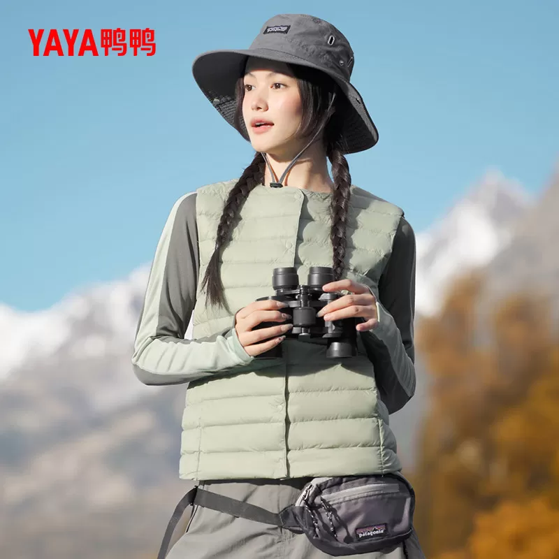 鸭鸭露营羽绒服马甲女2026秋冬修身显瘦内搭背心舒适蓬松马夹外套