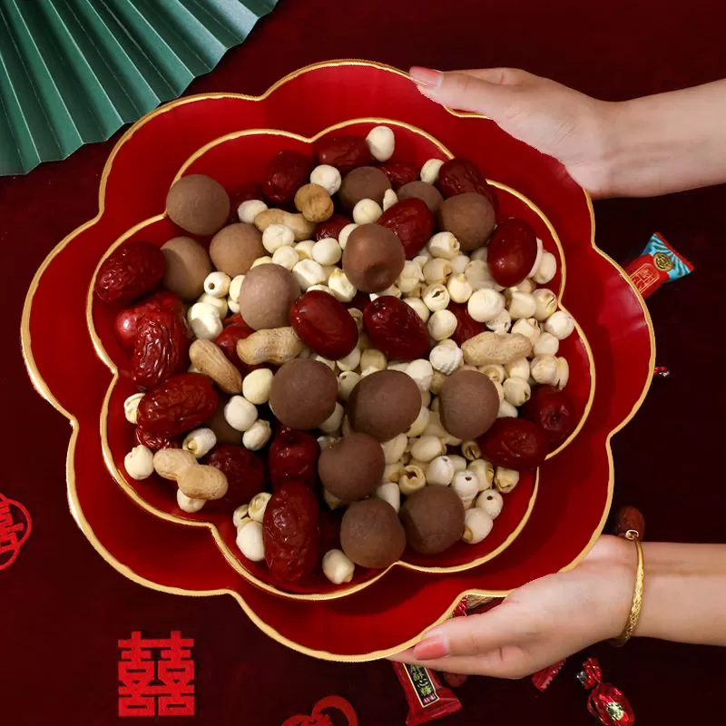 新婚好物 花瓣金边果盘 摆上红枣花生桂圆莲子寓意早生贵子干果盘